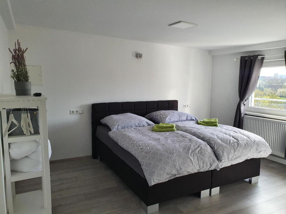 Zum Obstler - Gaststaette Und Pension Гера Экстерьер фото