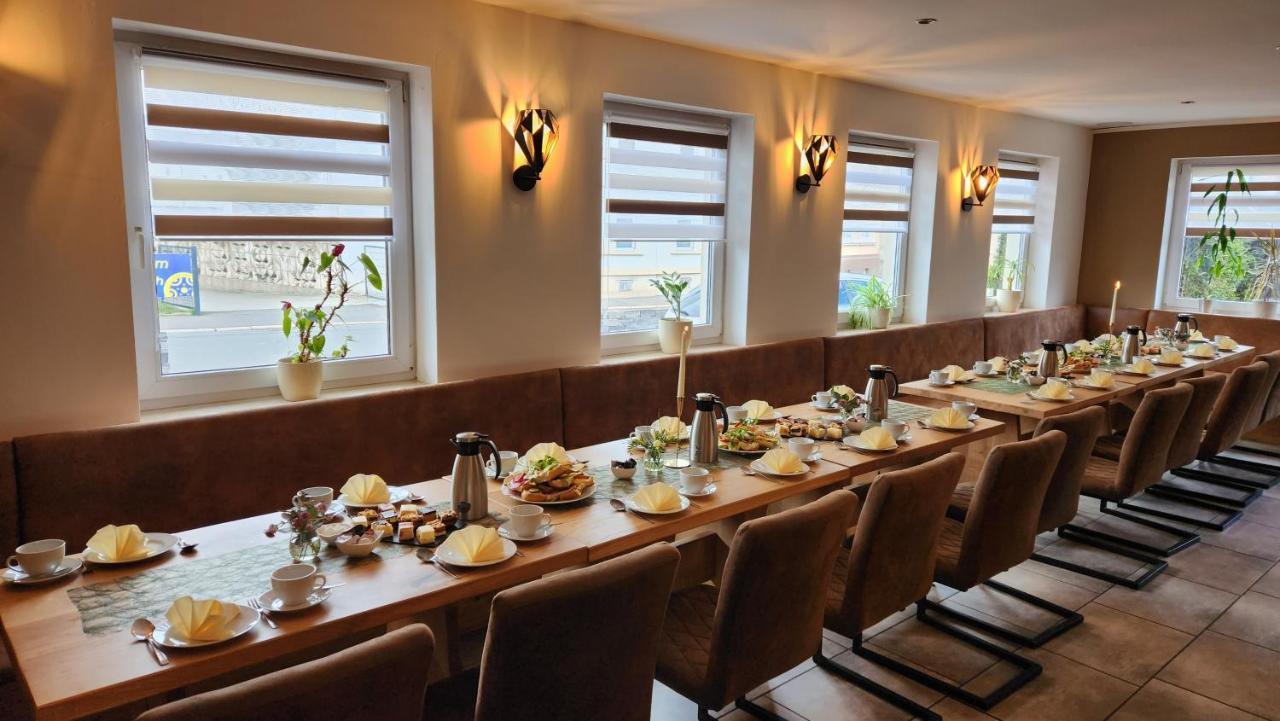 Zum Obstler - Gaststaette Und Pension Гера Экстерьер фото