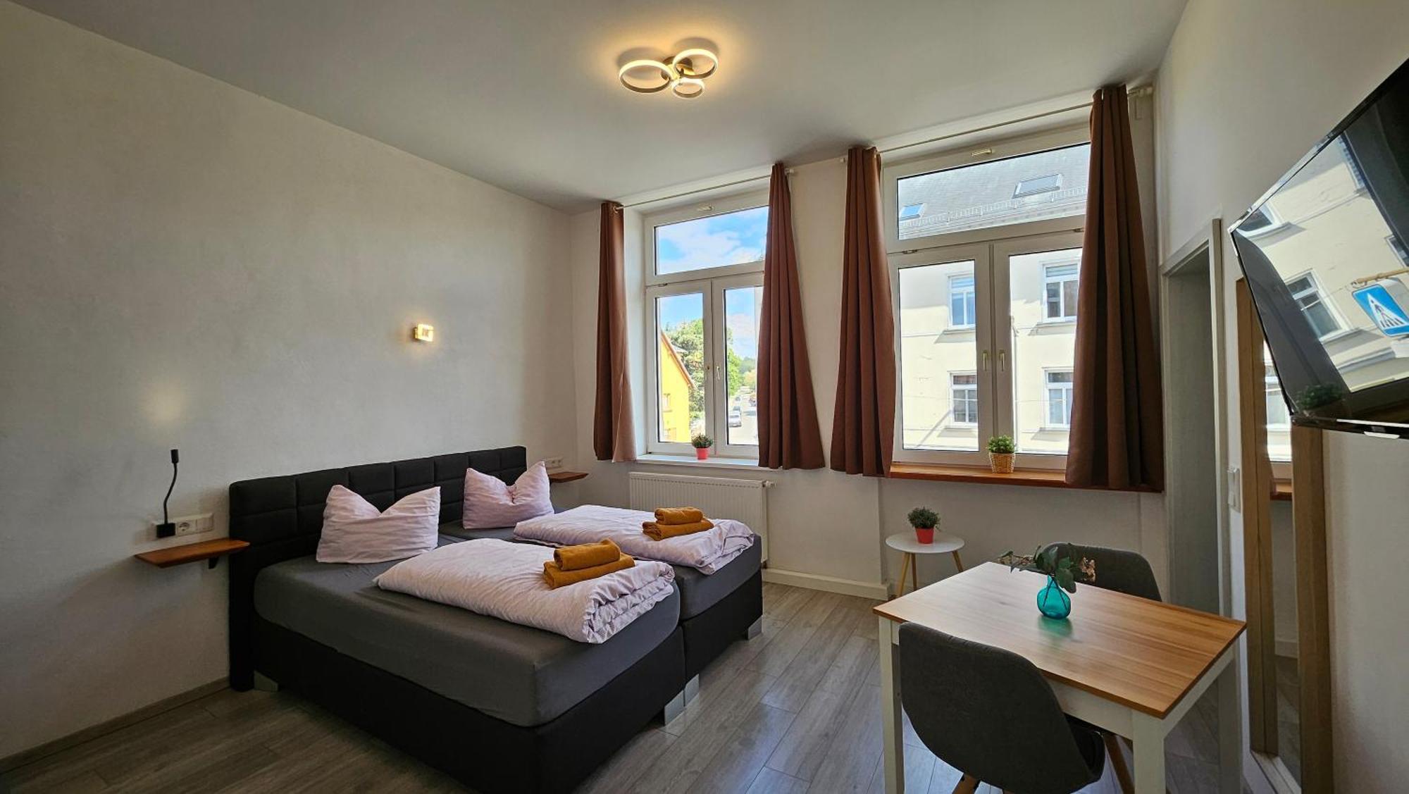 Zum Obstler - Gaststaette Und Pension Гера Экстерьер фото
